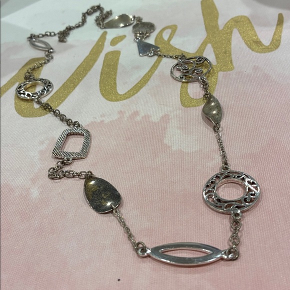 Silver Tone Geometric Carved Etched Variety Design Link Points Link Necklace - Picture 2 of 6